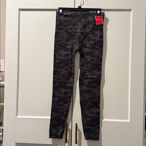 SPANX Camo Leggings - Dark Gray